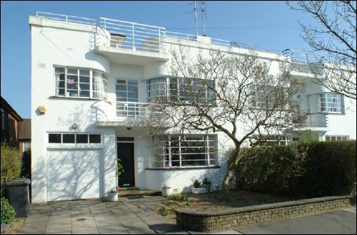 01 Lytton Close